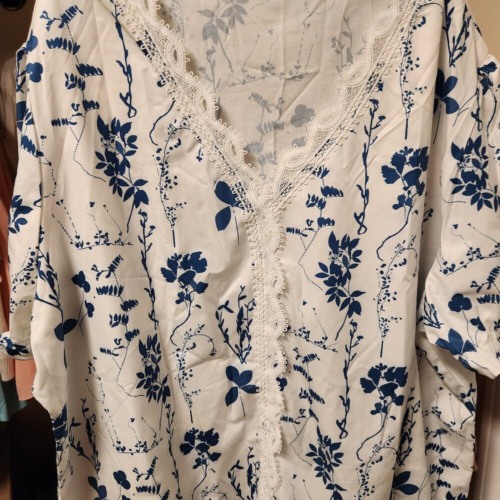 Woman's top